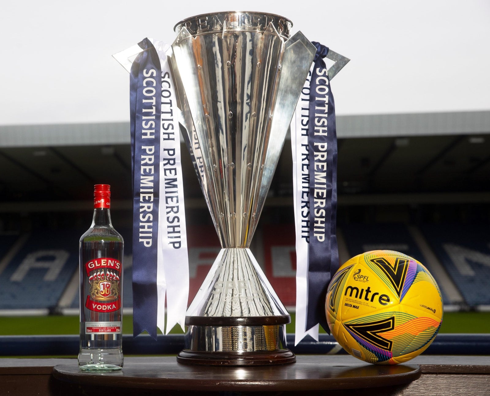Christmas Cheers for the SPFL and Scottish Football as Glen’s Vodka Becomes Official Partner - Loch Lomond Group